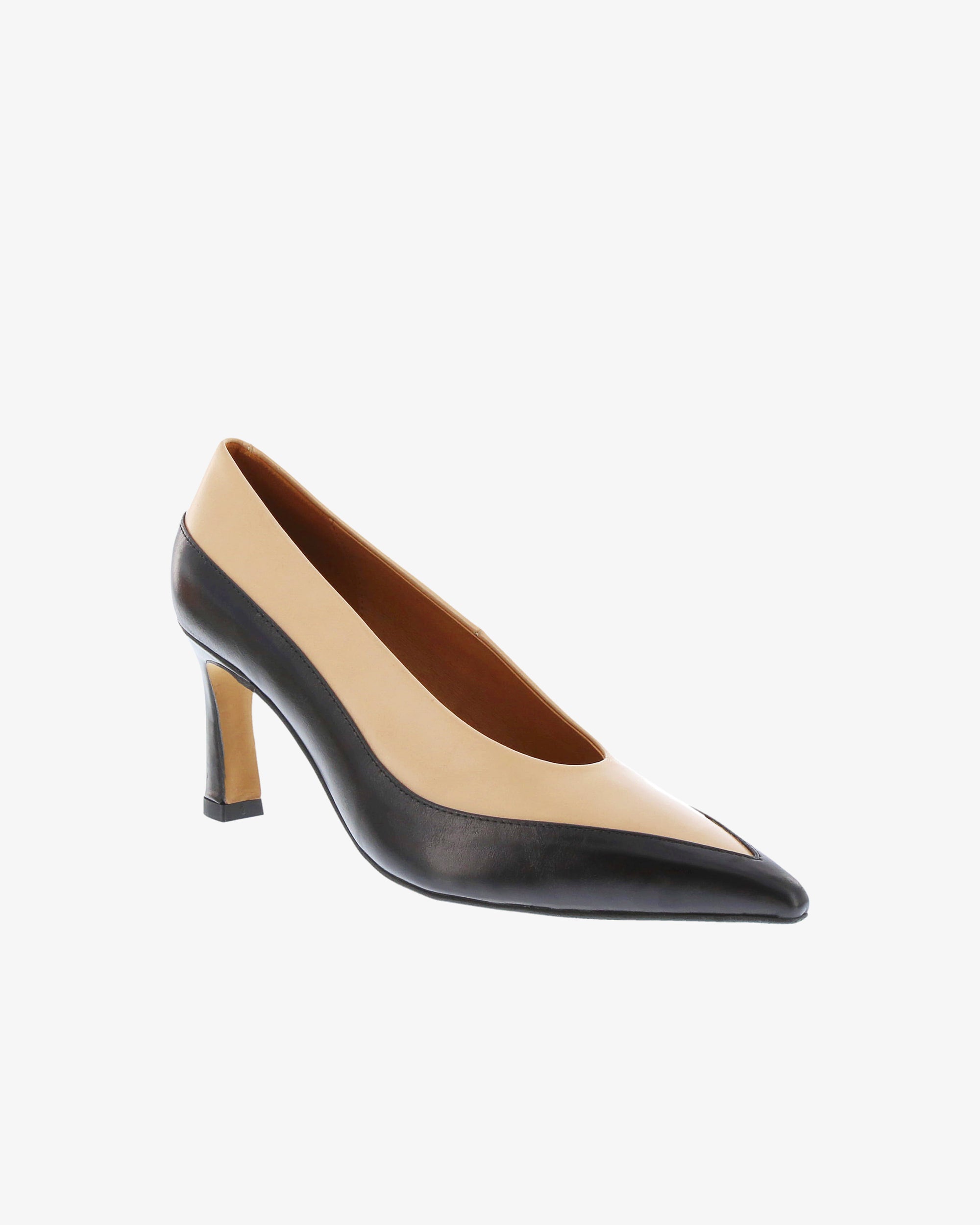 Neo Celise Heel in Black/Sand Semi Gloss Leather angled view | colour:black-sand-semi-gloss-leather