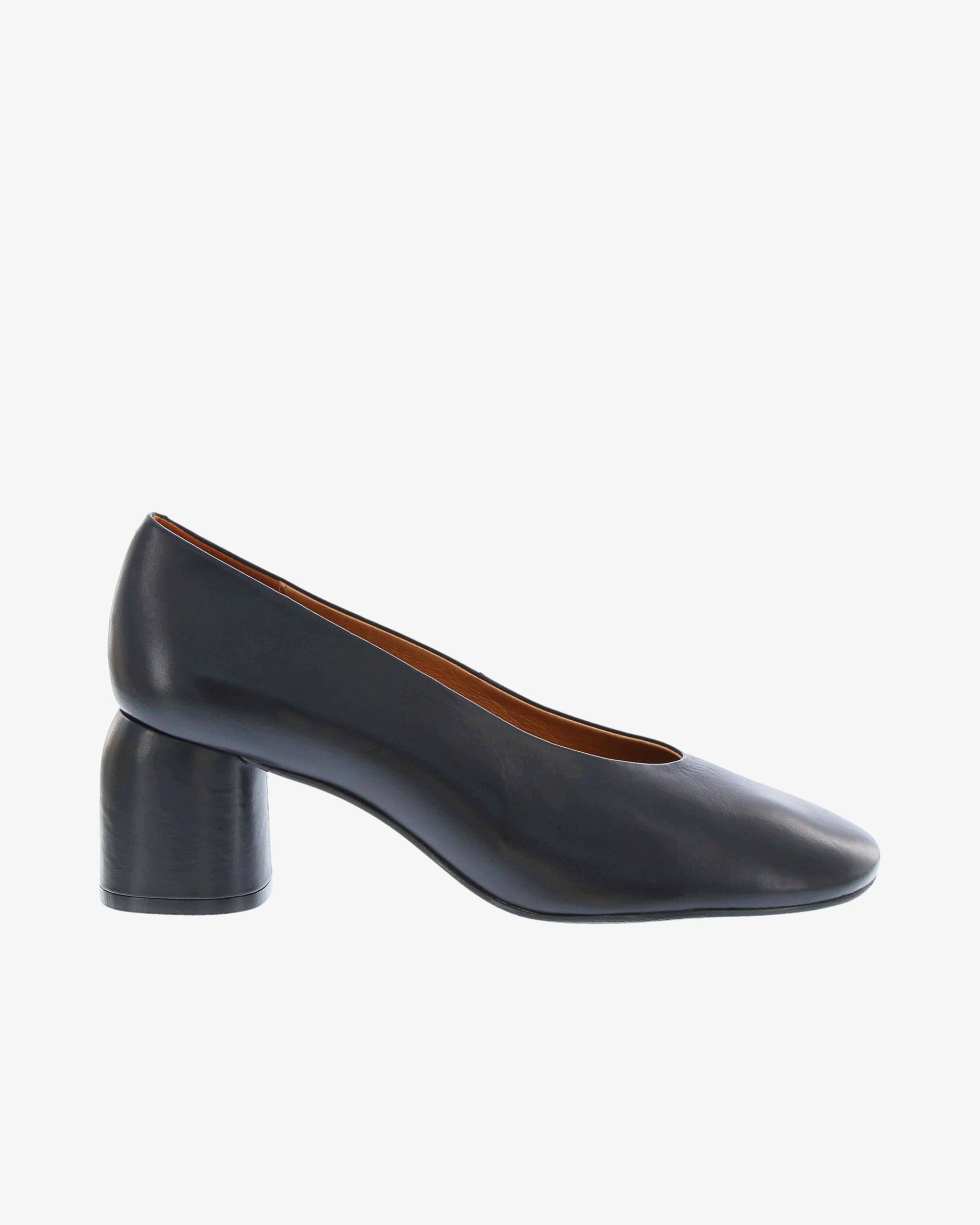 Neo Faelyn Heel in Black Napa Leather side view | colour:black-napa-leather