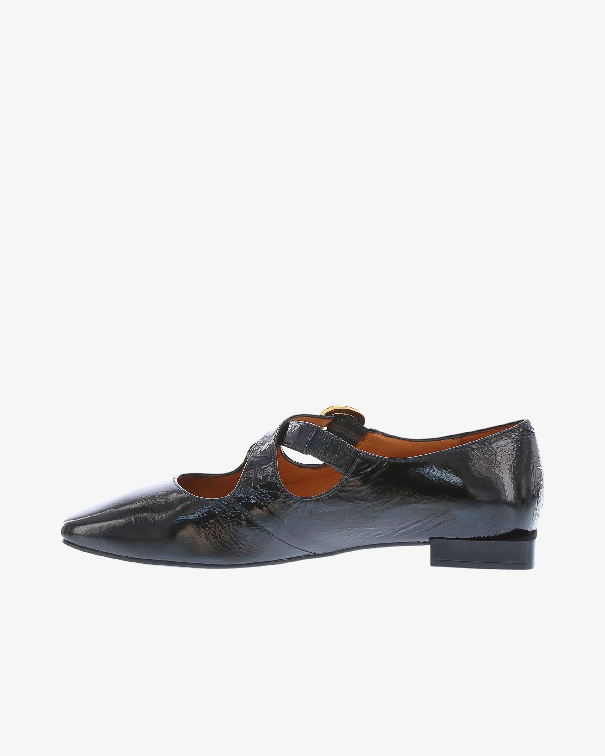 Neo Valene Flat in Black Crinkle Patent Leather inside view | colour:black-crinkle-patent-leather