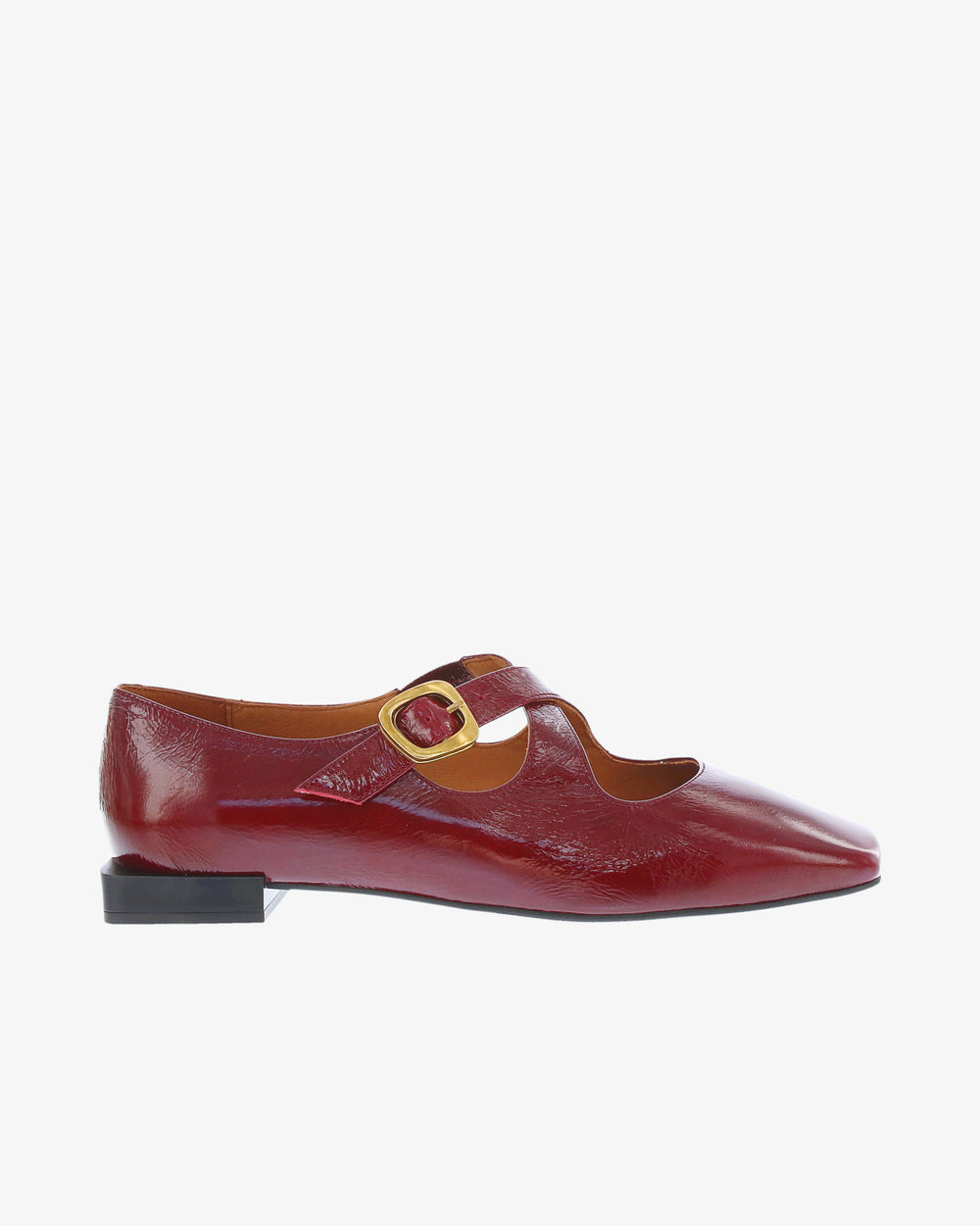 Neo Valene Flat in Ruby Crinkle Patent Leather side view | colour:ruby-crinkle-patent-leather