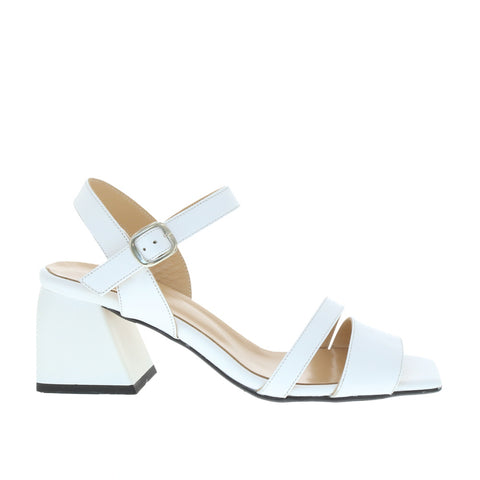 nuxneo 'Hazel/LP-0018-207-2458' Nappa / 428 White