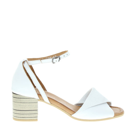 nuxneo 'Haven/LP-0095-707 21Y' Nappa / 69 White